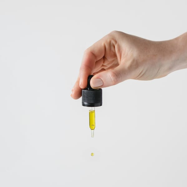 How to Choose the Best CBD Oil: Buyer’s Guide & Percentages (2026)